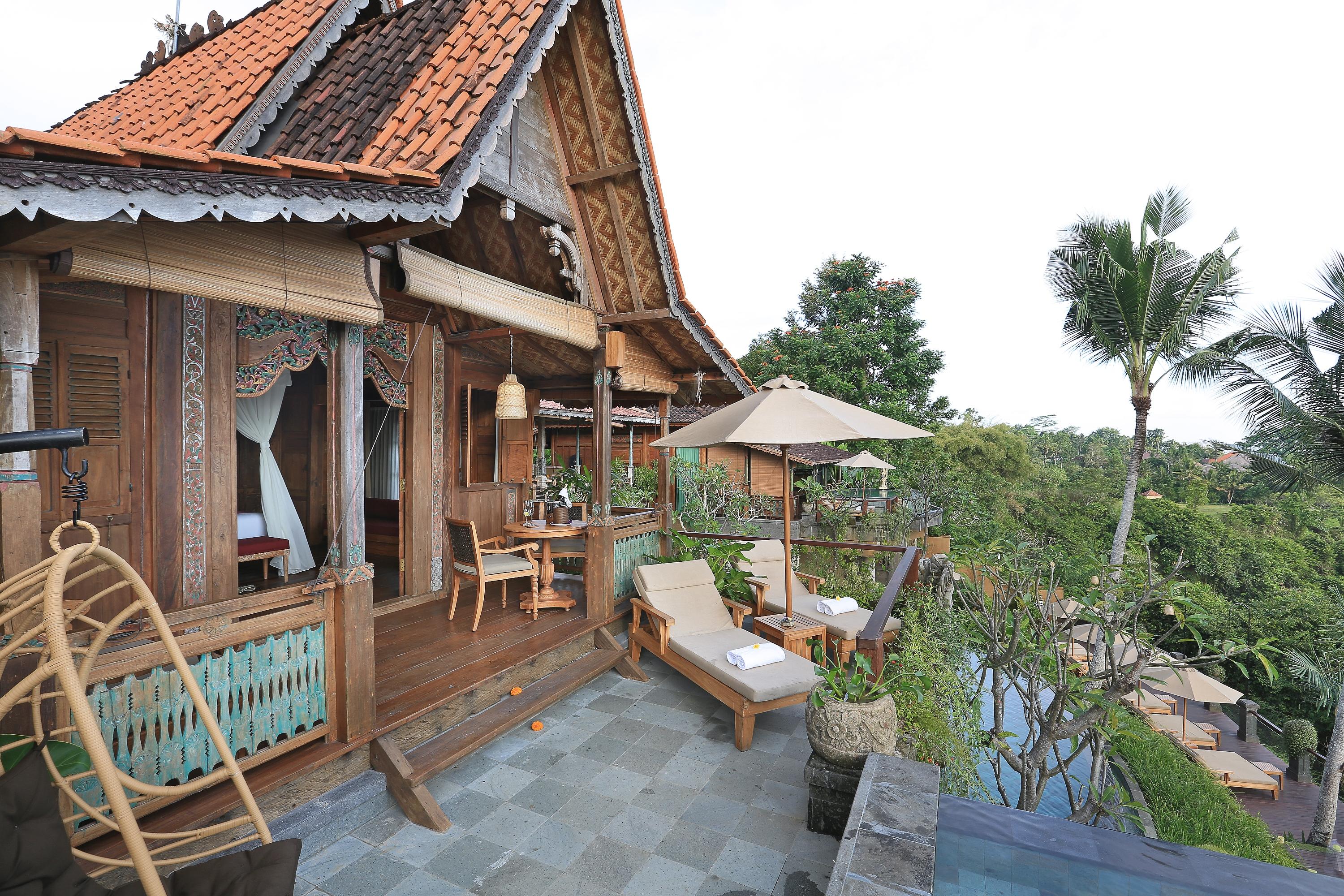 Pramana Watu Kurung Hotell Ubud Exteriör bild A villa at the resort